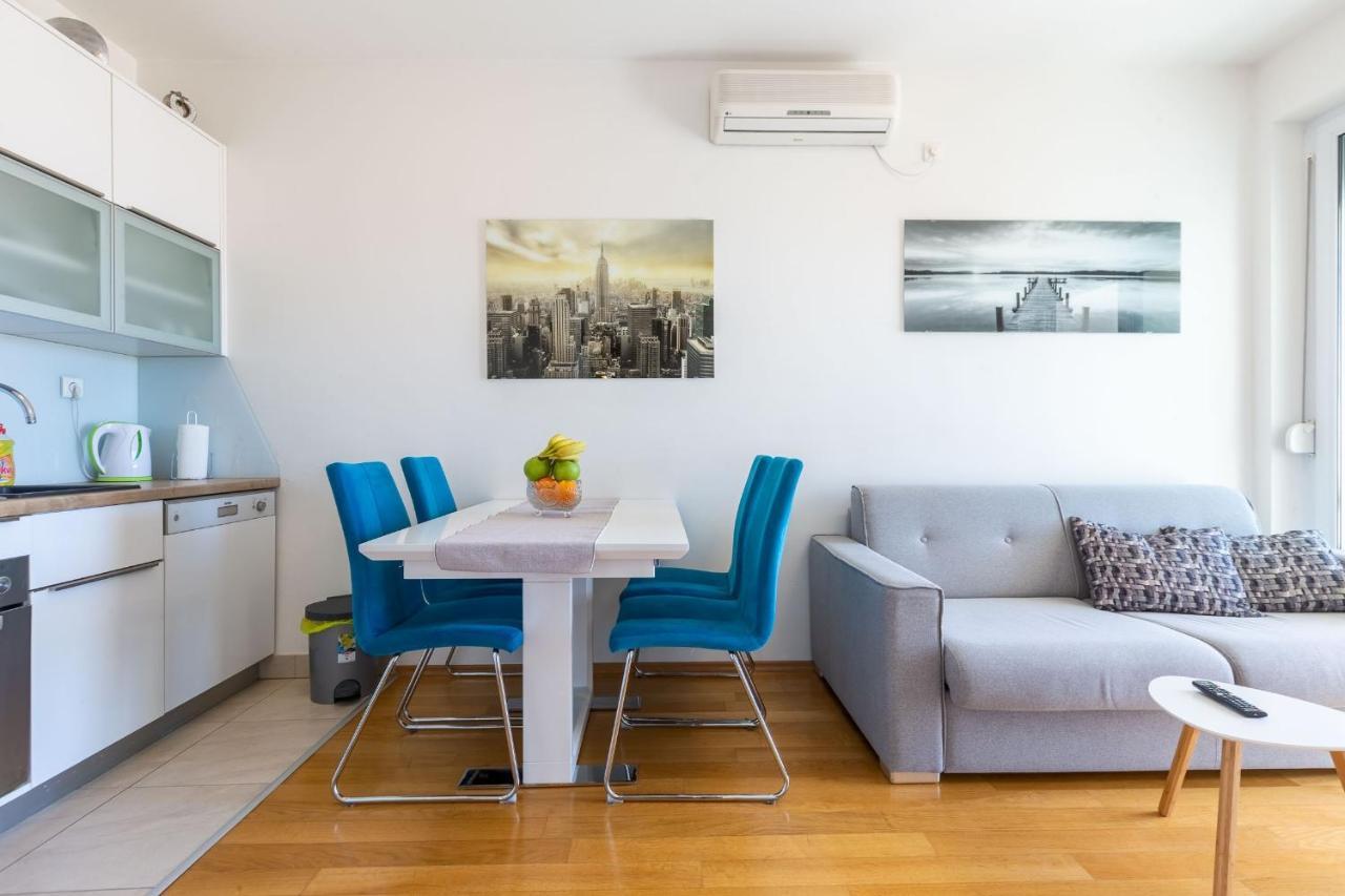 Jadran Apartment With Balcony And Parking Garage Zadar Exterior photo